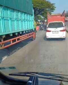 Normalisasi Saluran Air di Pantura Onggorawe Demi Cegah Genangan Air Rob